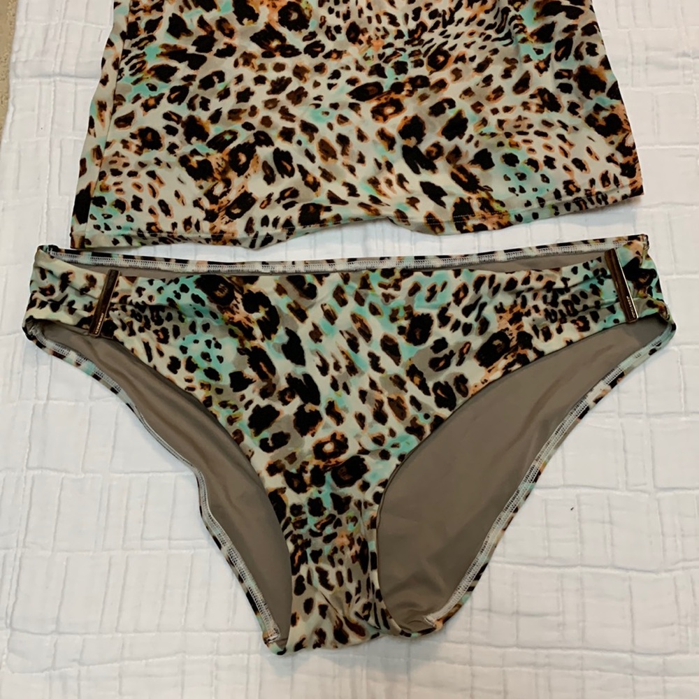 Victoria’s Secret Tankini
